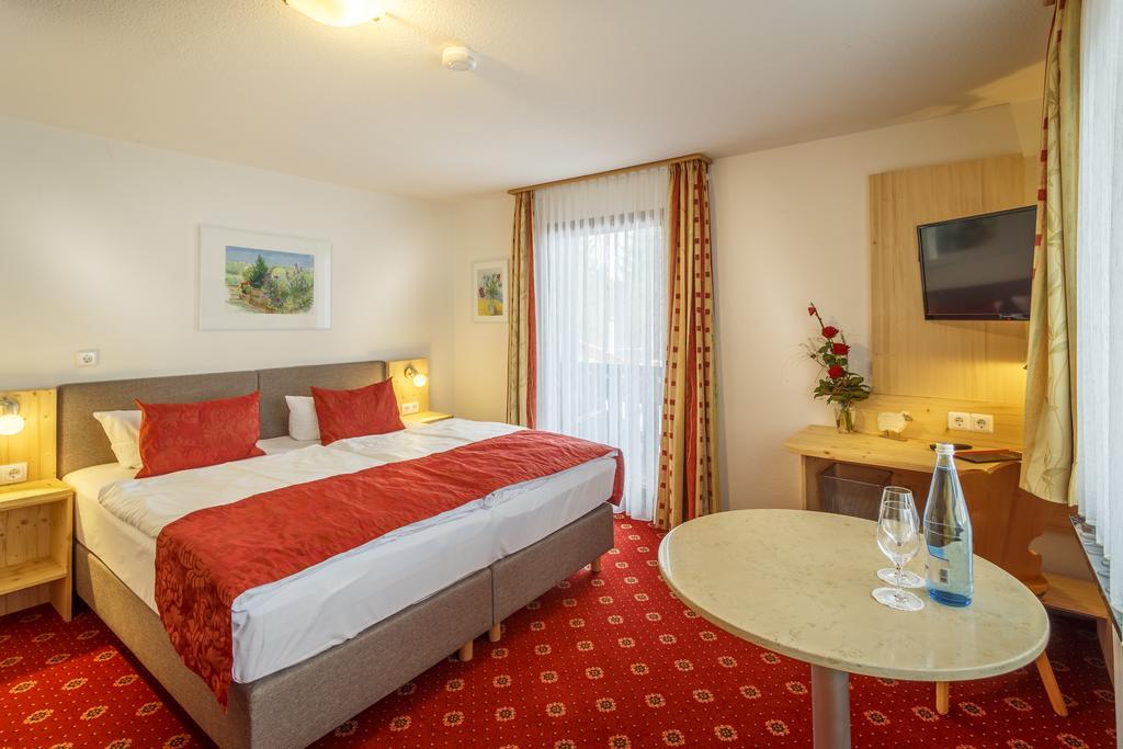 Landhotel Bartlehof Schluchsee Exteriör bild